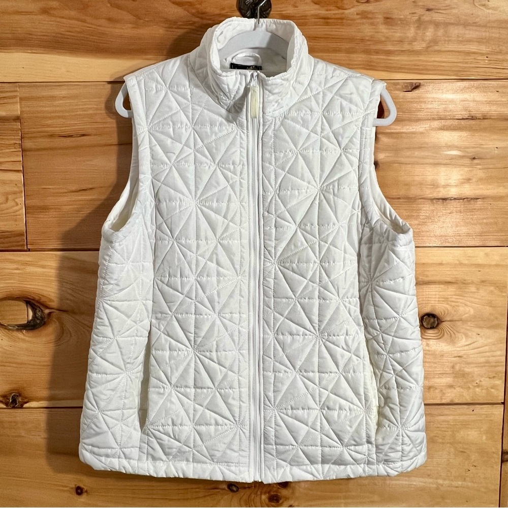 Jane Ashley White Quilted 1X Vest Luxury Ski Hike Sporty Casual
